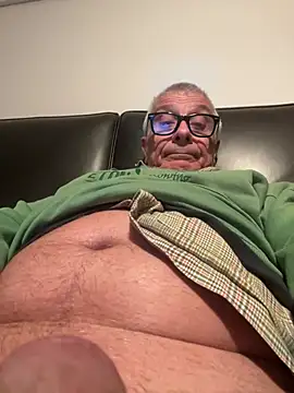 Snapshot of 4n4l1zz4m1 chatting on 01/15/25, 08:37 4n4l1zz4m1 online show from 01/15/25, 08:37