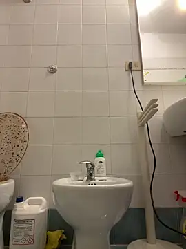 Snapshot of 4n4l1zz4m1 chatting on 01/21/25, 09:04 4n4l1zz4m1 online show from 01/21/25, 09:04