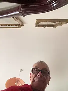 Snapshot of 4n4l1zz4m1 chatting on 01/26/25, 01:25 4n4l1zz4m1 online show from 01/26/25, 01:25