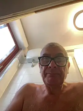 Snapshot of 4n4l1zz4m1 chatting on 01/27/25, 02:24 4n4l1zz4m1 online show from 01/27/25, 02:24