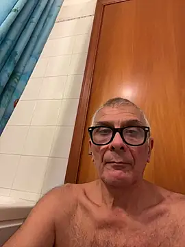 Snapshot of 4n4l1zz4m1 chatting on 01/30/25, 04:13 4n4l1zz4m1 online show from 01/30/25, 04:13