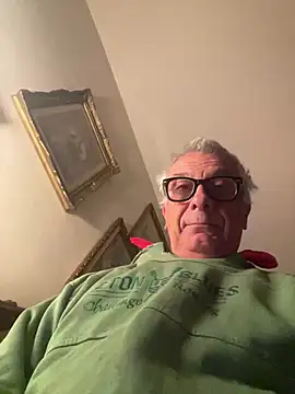 Snapshot of 4n4l1zz4m1 chatting on 03/03/25, 03:52 4n4l1zz4m1 online show from 03/03/25, 03:52