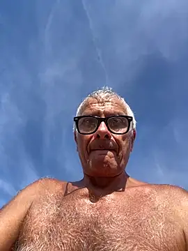 Snapshot of 4n4l1zz4m1 chatting on 09/20/25, 02:07 4n4l1zz4m1 online show from 09/20/25, 02:07