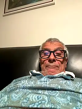 Snapshot of 4n4l1zz4m1 chatting on 10/09/25, 05:44 4n4l1zz4m1 online show from 10/09/25, 05:44