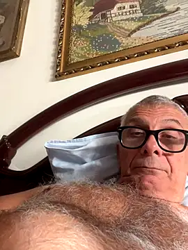 Snapshot of 4n4l1zz4m1 chatting on 11/04/25, 02:49 4n4l1zz4m1 online show from 11/04/25, 02:49