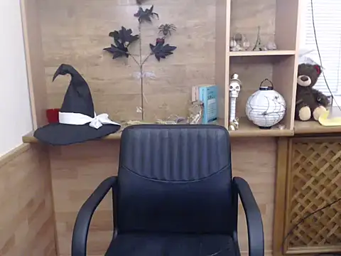 Snapshot of DaniellaKiss chatting on 12/03/25, 09:35 DaniellaKiss online show from 12/03/25, 09:35