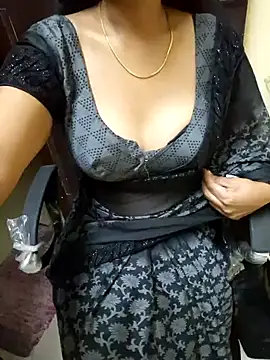 Snapshot of Roja-Telugu777 chatting on 02/04/25, 02:10 Roja-Telugu777 online show from 02/04/25, 02:10