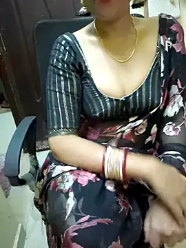 Snapshot of Roja-Telugu777 chatting on 03/20/25, 10:54 Roja-Telugu777 online show from 03/20/25, 10:54