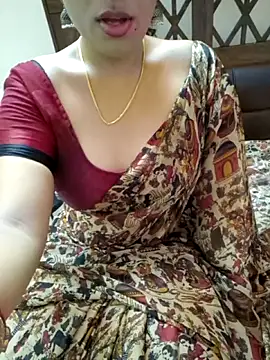 Snapshot of Roja-Telugu777 chatting on 10/10/25, 03:27 Roja-Telugu777 online show from 10/10/25, 03:27