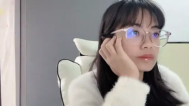 Snapshot of Honey-cici chatting on 02/21/25, 03:56 Honey-cici online show from 02/21/25, 03:56