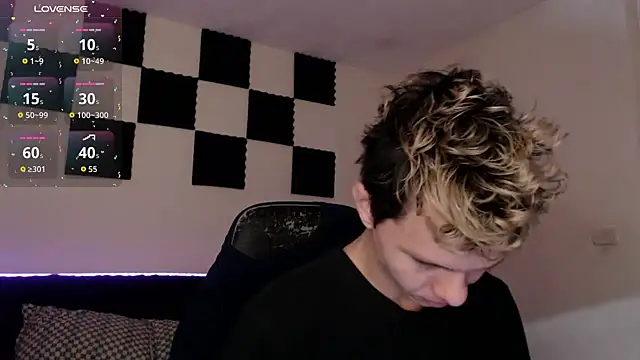 bryamado69 online show from 09/28/25, 12:43