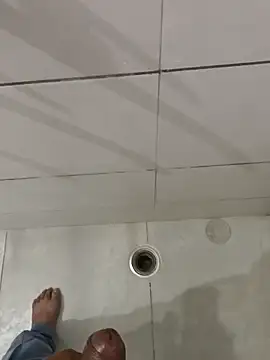 Gururonny07 online show from 10/16/25, 12:44