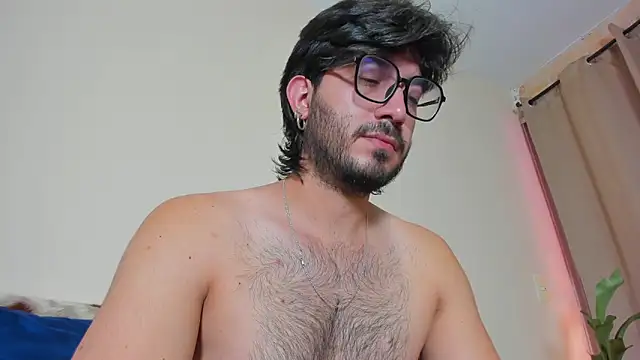 Snapshot of Ackerman_Eren_ chatting on 01/23/25, 03:32 Ackerman Eren online show from 01/23/25, 03:32