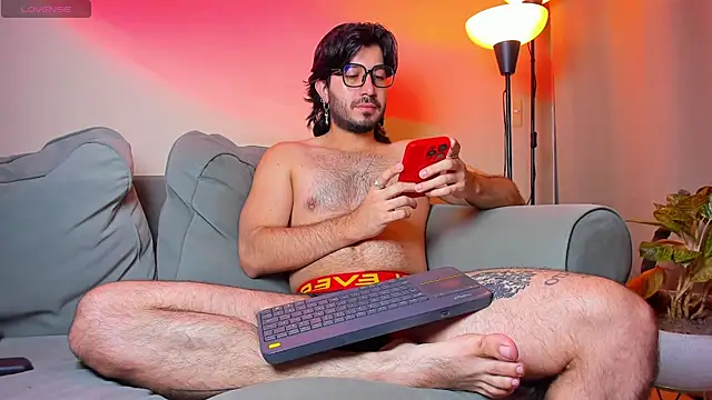 Snapshot of Ackerman_Eren_ chatting on 10/04/25, 09:40 Ackerman Eren online show from 10/04/25, 09:40