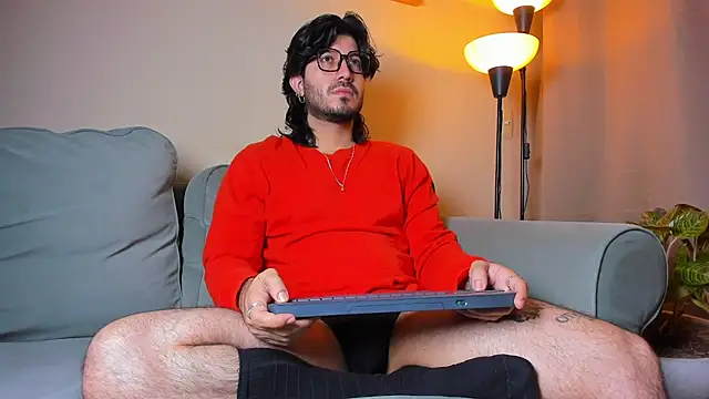 Snapshot of Ackerman_Eren_ chatting on 10/06/25, 09:51 Ackerman Eren online show from 10/06/25, 09:51