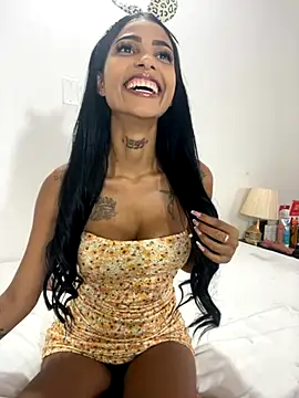 Snapshot of Antonellasmith00 chatting on 10/18/25, 12:50 Antonellasmith00 online show from 10/18/25, 12:50