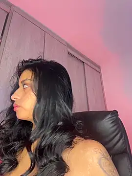 Laura fernandezII online show from 12/20/25, 08:27