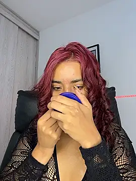 Laura fernandezII online show from 01/14/26, 07:52