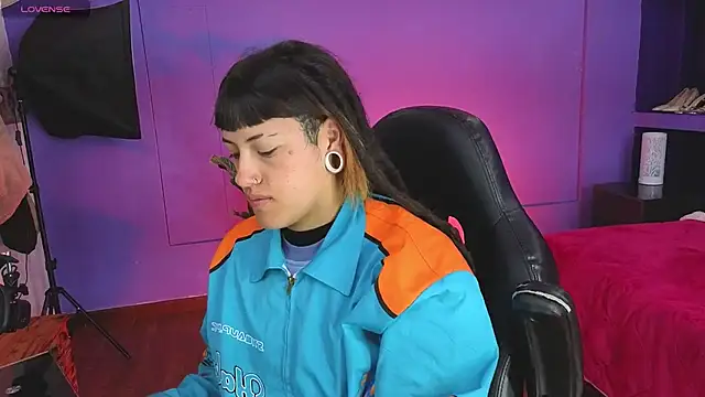  sharlotte777 online show from 10/20/25, 02:50