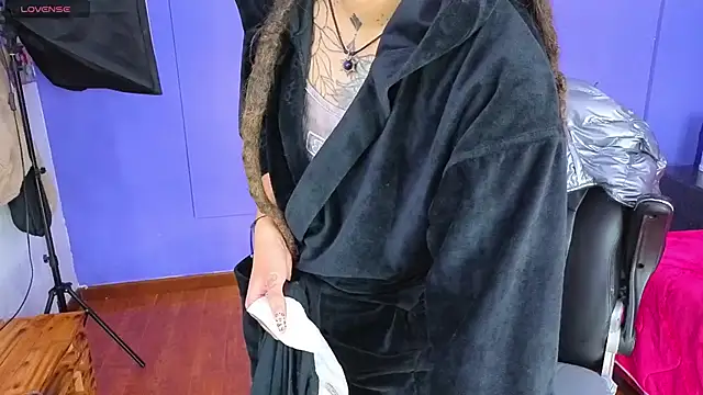  sharlotte777 online show from 10/25/25, 02:02