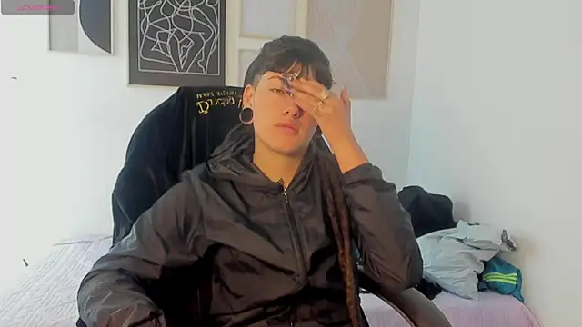  sharlotte777 online show from 11/28/25, 01:58