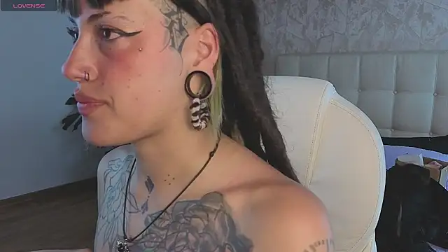  sharlotte777 online show from 03/17/26, 04:28