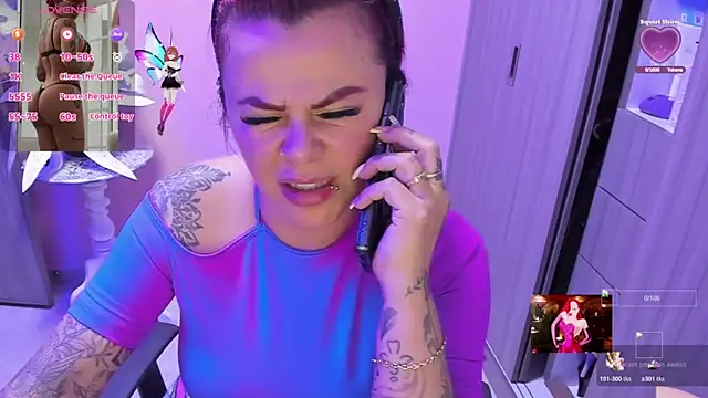 Snapshot of KAROL_MILF chatting on 11/21/25, 01:37 KAROL MILF online show from 11/21/25, 01:37