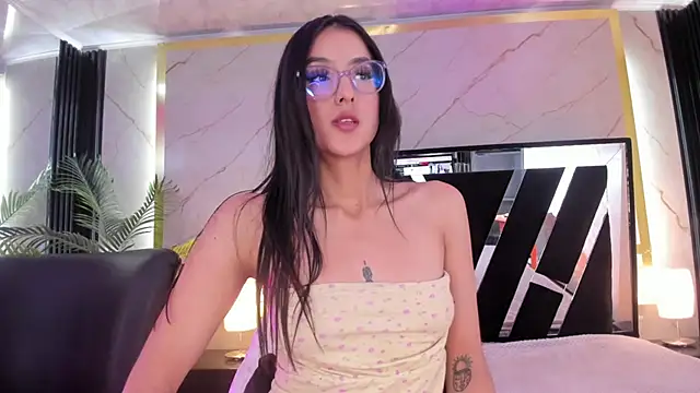 Princess Violett online show from 03/22/25, 04:47