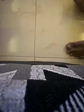 sohamsharma1019 online show from 01/07/25, 06:35