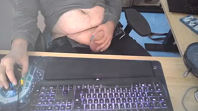 Currycake online show from 11/17/25, 02:45