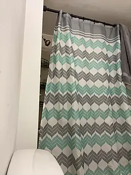 Snapshot of islandvybee55 chatting on 12/14/24, 10:34 islandvybee55 online show from 12/14/24, 10:34