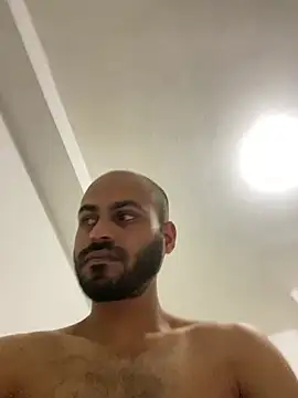 Snapshot of islandvybee55 chatting on 12/19/24, 09:40 islandvybee55 online show from 12/19/24, 09:40