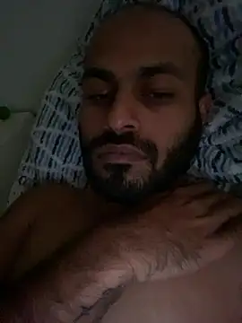 Snapshot of islandvybee55 chatting on 01/10/25, 10:36 islandvybee55 online show from 01/10/25, 10:36