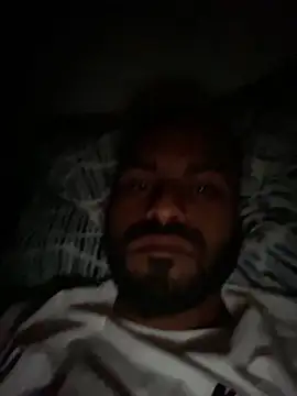 Snapshot of islandvybee55 chatting on 02/28/25, 07:37 islandvybee55 online show from 02/28/25, 07:37