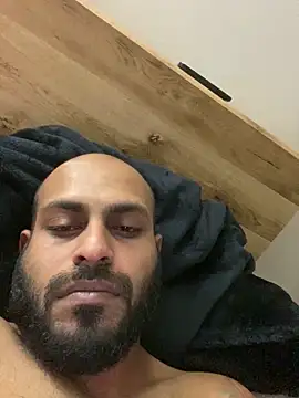 islandvybee55 online show from 03/19/26, 02:04