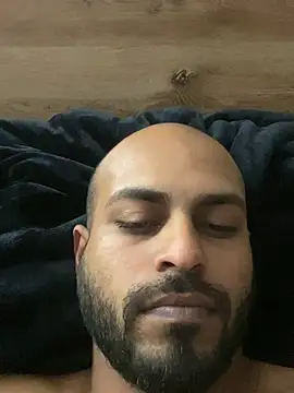 islandvybee55 online show from 04/03/26, 01:42