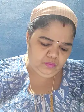 Snapshot of tamilthanushri chatting on 04/20/26, 06:05 tamilthanushri online show from 04/20/26, 06:05