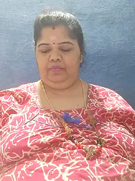 Snapshot of tamilthanushri chatting on 05/10/26, 03:39 tamilthanushri online show from 05/10/26, 03:39