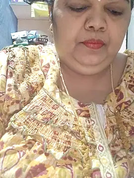 Snapshot of tamilthanushri chatting on 05/12/26, 08:00 tamilthanushri online show from 05/12/26, 08:00