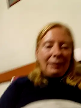 Ladykiss833 online show from 04/17/26, 10:24