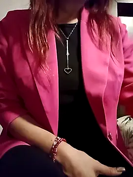 KITTEN-10 online show from 10/22/25, 03:40