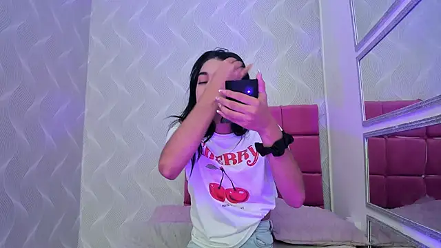 natalia aguirre1 online show from 01/22/25, 12:27