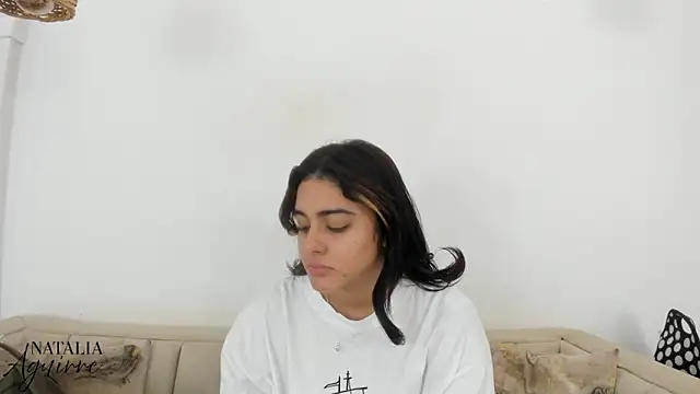 Snapshot of natalia_aguirre1 chatting on 11/28/25, 12:19 natalia aguirre1 online show from 11/28/25, 12:19