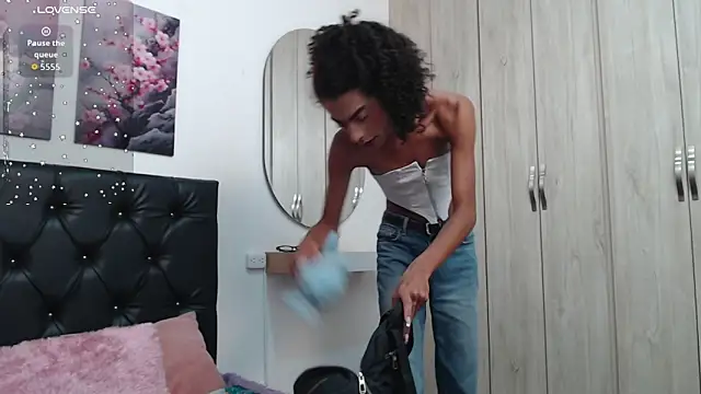 abigail f00x online show from 04/25/26, 12:41