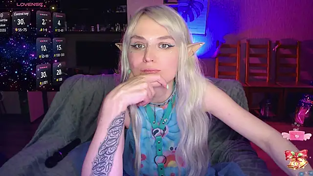mischellemeow13 online show from 04/23/26, 01:51