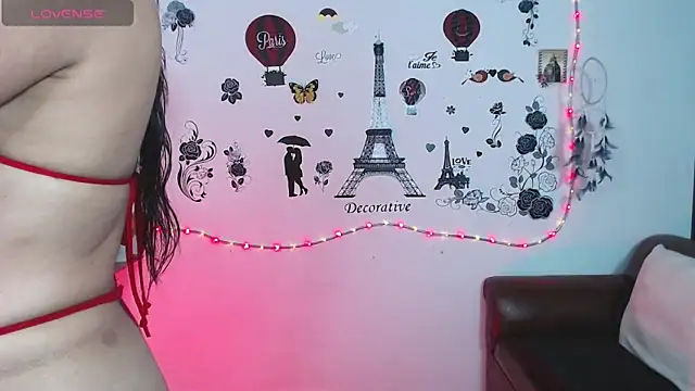 Snapshot of FernandaEloisa chatting on 01/07/25, 05:31 FernandaEloisa online show from 01/07/25, 05:31