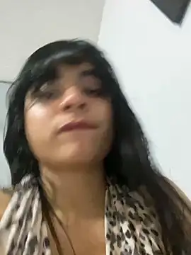 Snapshot of mysteriousgirl20 chatting on 12/06/24, 05:42 mysteriousgirl20 online show from 12/06/24, 05:42