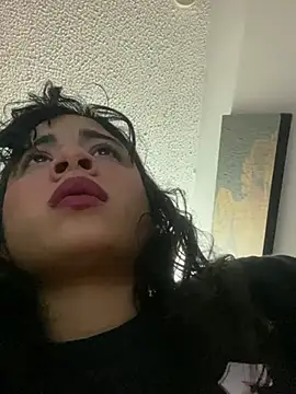 Snapshot of mysteriousgirl20 chatting on 12/12/24, 10:31 mysteriousgirl20 online show from 12/12/24, 10:31