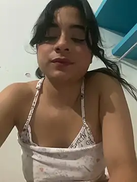 Snapshot of mysteriousgirl20 chatting on 02/06/25, 01:21 mysteriousgirl20 online show from 02/06/25, 01:21