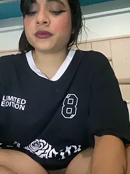 Snapshot of mysteriousgirl20 chatting on 03/03/25, 01:42 mysteriousgirl20 online show from 03/03/25, 01:42